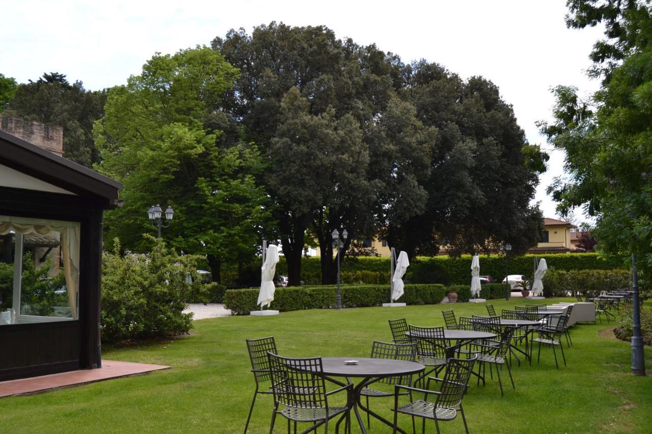 Relais Parco Dei Cavalieri Assisi Hotel Petrignano Exterior photo